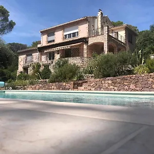 https://la-garriniere.fr-provencehotel.com