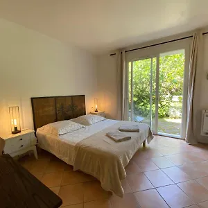 https://villa-roka.fr-provencehotel.com