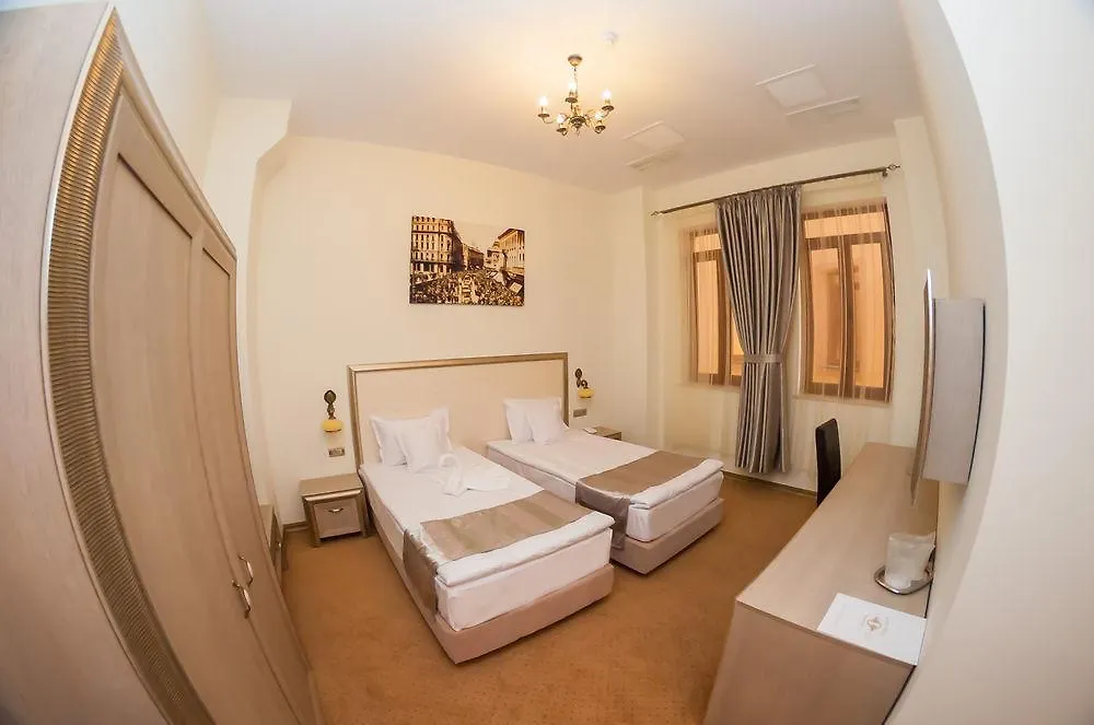 Euro Hotel Grivita Бухарест 3*,
