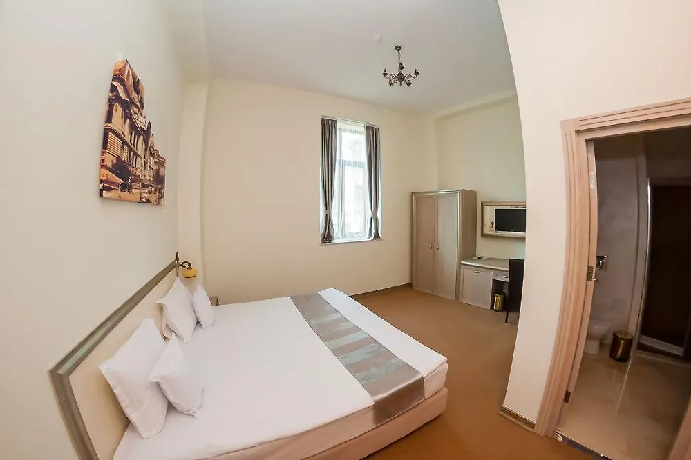 Euro Hotel Grivita Бухарест